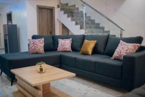 Serviced 3Bed Duplex in Oba Akinyele Street, off Rotimi Williams, Bodija